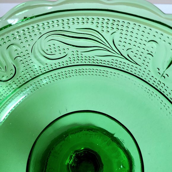 Vintage green glass E.O. Brody Co. M6000 Cleveland USA 1960s compote dish. - Picture 6 of 6